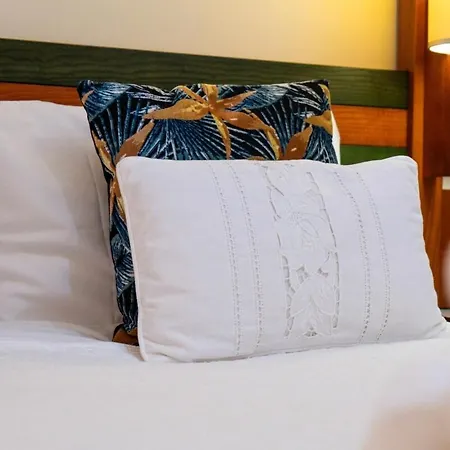 Apartment Terrace - Amazing Views Of Town Garajau