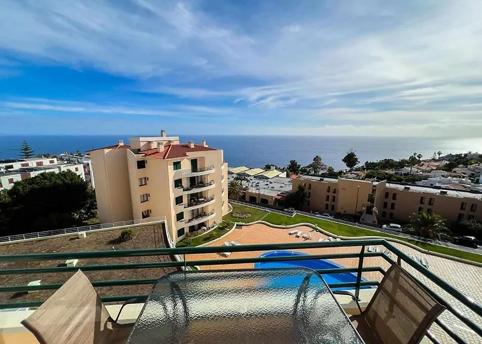 Terrace - Amazing Views Of Town
